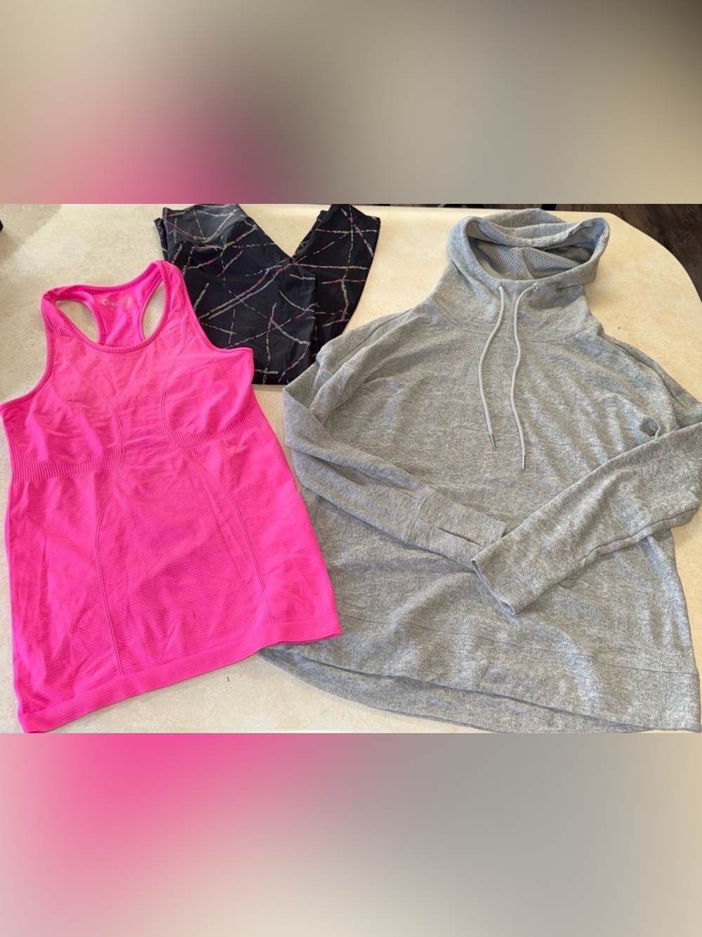 Zyia Active Bundle XS 
 Gray Drawstring Hoodie, luxe leggings & light pink coop